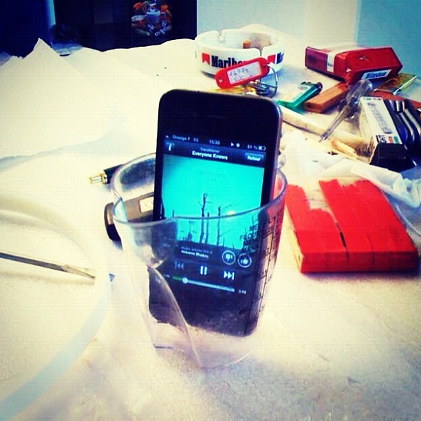 Enceinte improvisée. #spotify