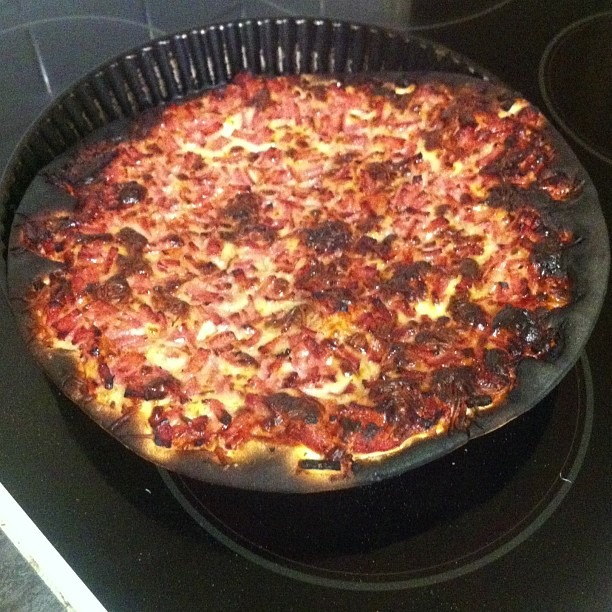 Trainer sur Twitter pendant que t’as une pizza au four : check.